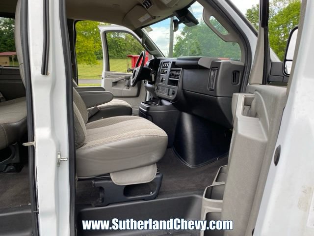 Used 2024 Chevrolet Express 3500 LT w/ LT Preferred Equipment Group RWD image 14