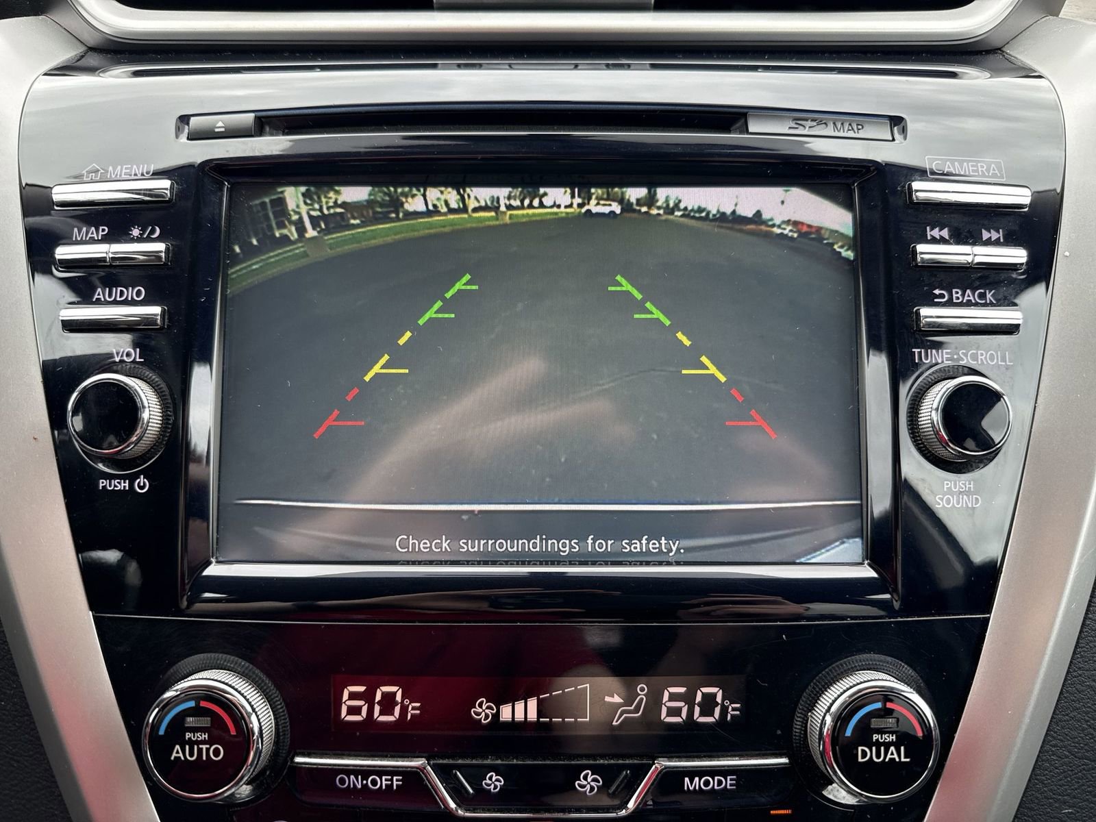 Used 2016 Nissan Murano SV image 15