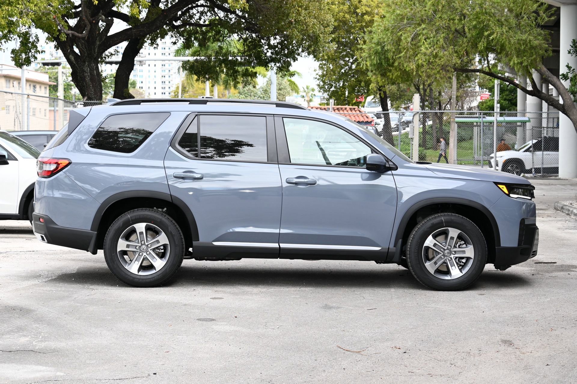 New 2026 Honda Pilot EX-L image 4