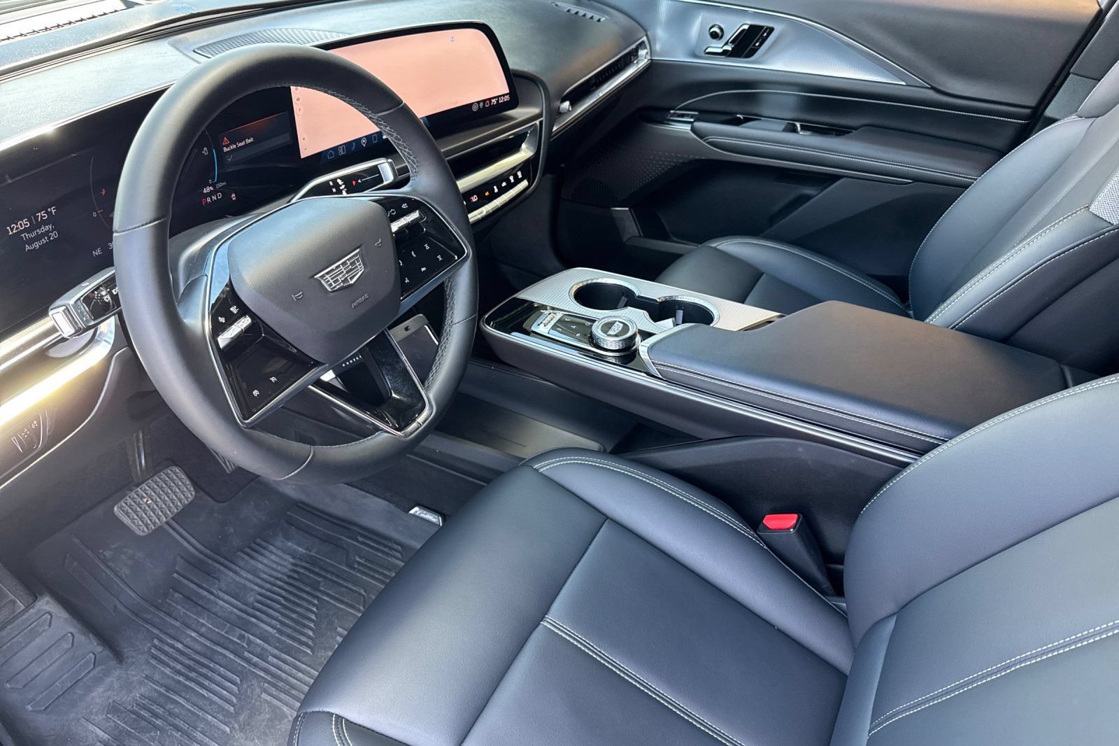 Certified 2024 Cadillac Lyriq Tech w/ Driver Assist Package AWD/4WD image 9