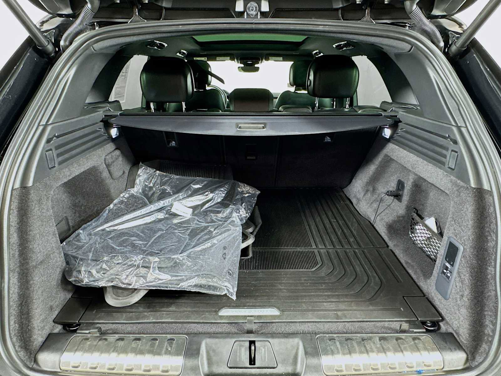 Used 2025 Land Rover Range Rover Sport Dynamic SE image 28