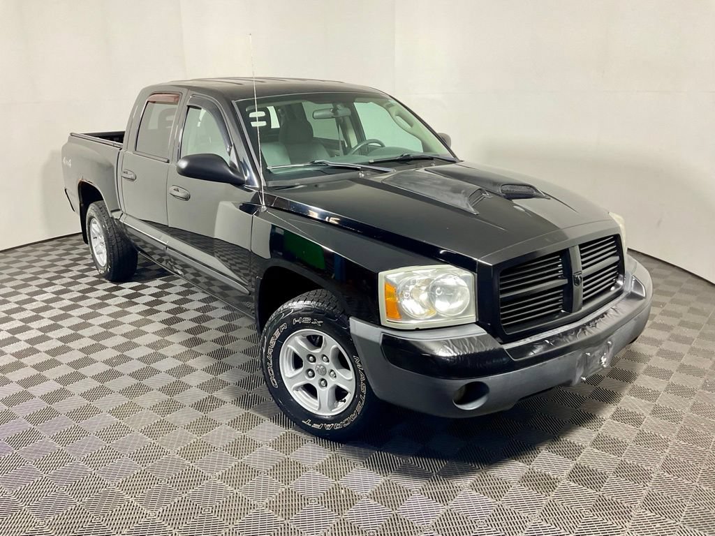 Used 2005 Dodge Dakota SLT AWD/4WD image 3