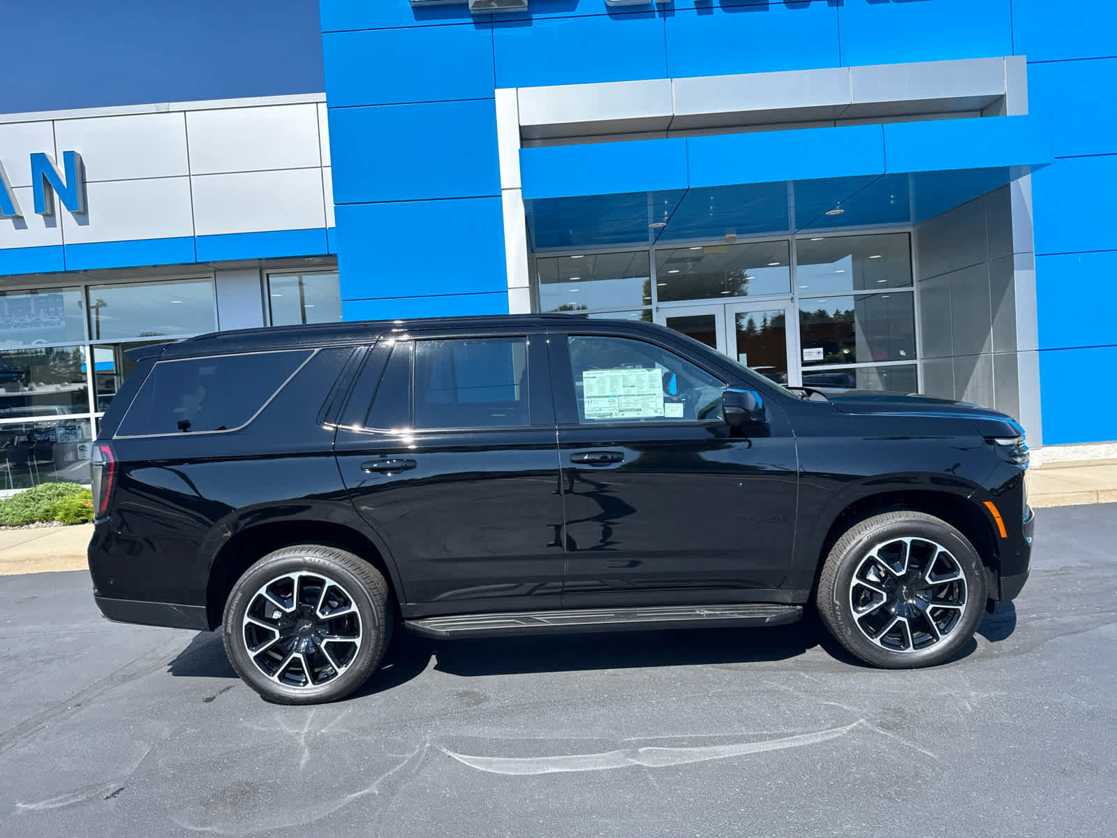 New 2026 Chevrolet Tahoe RST w/ Comfort Package AWD/4WD image 3