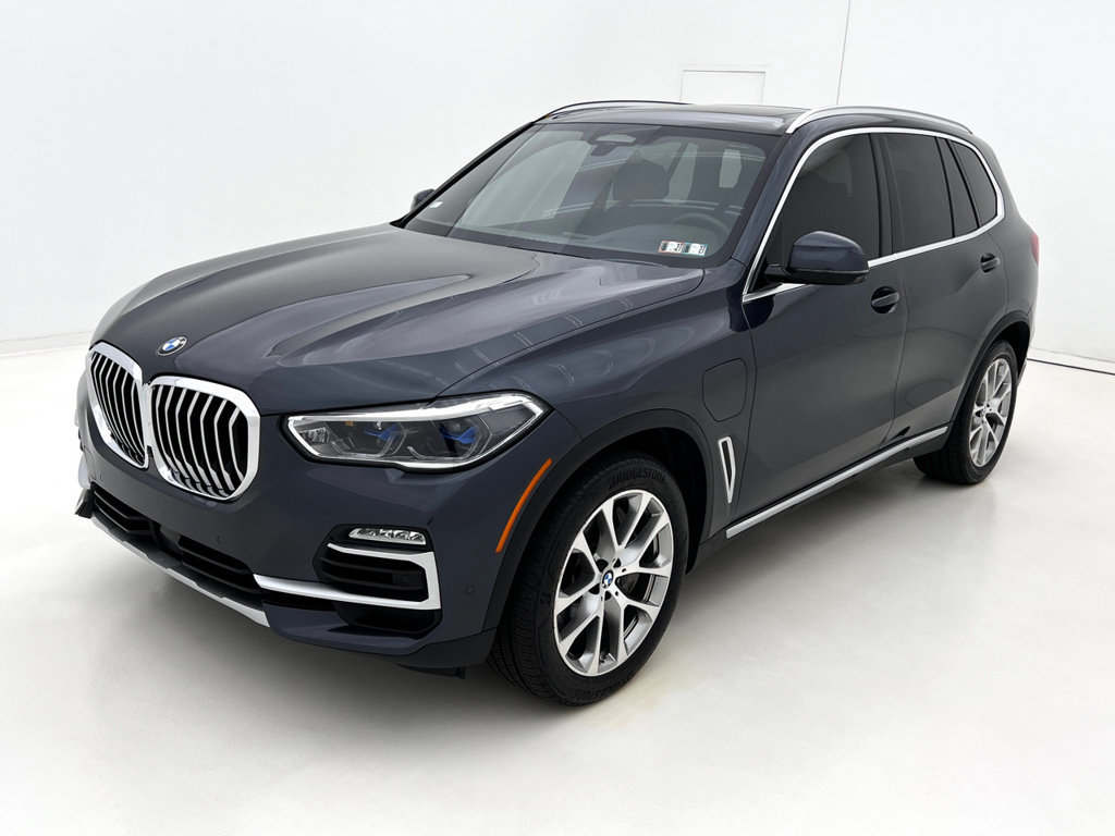 Used 2021 BMW X5 xDrive45e w/ Executive Package AWD/4WD image 4