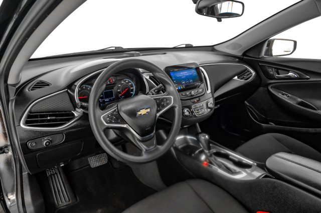 Used 2019 Chevrolet Malibu LT FWD image 13