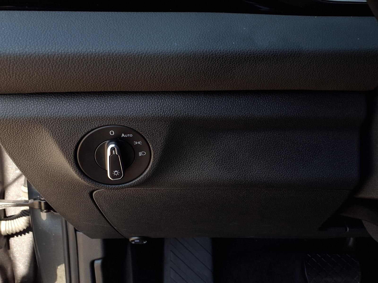 Certified 2025 Volkswagen Jetta S image 17