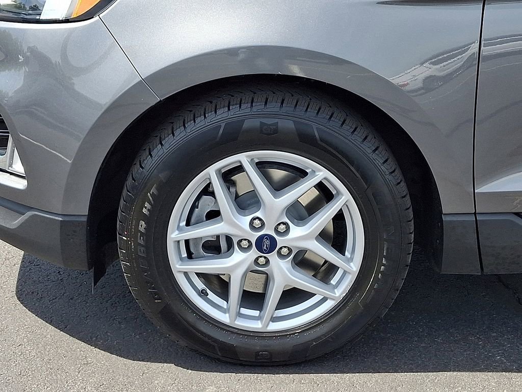 Certified 2022 Ford Edge SEL w/ Convenience Package AWD/4WD image 8