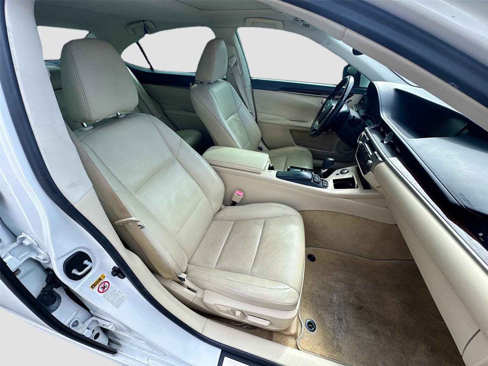 Used 2015 Lexus ES 350 w/ Luxury Package FWD image 9