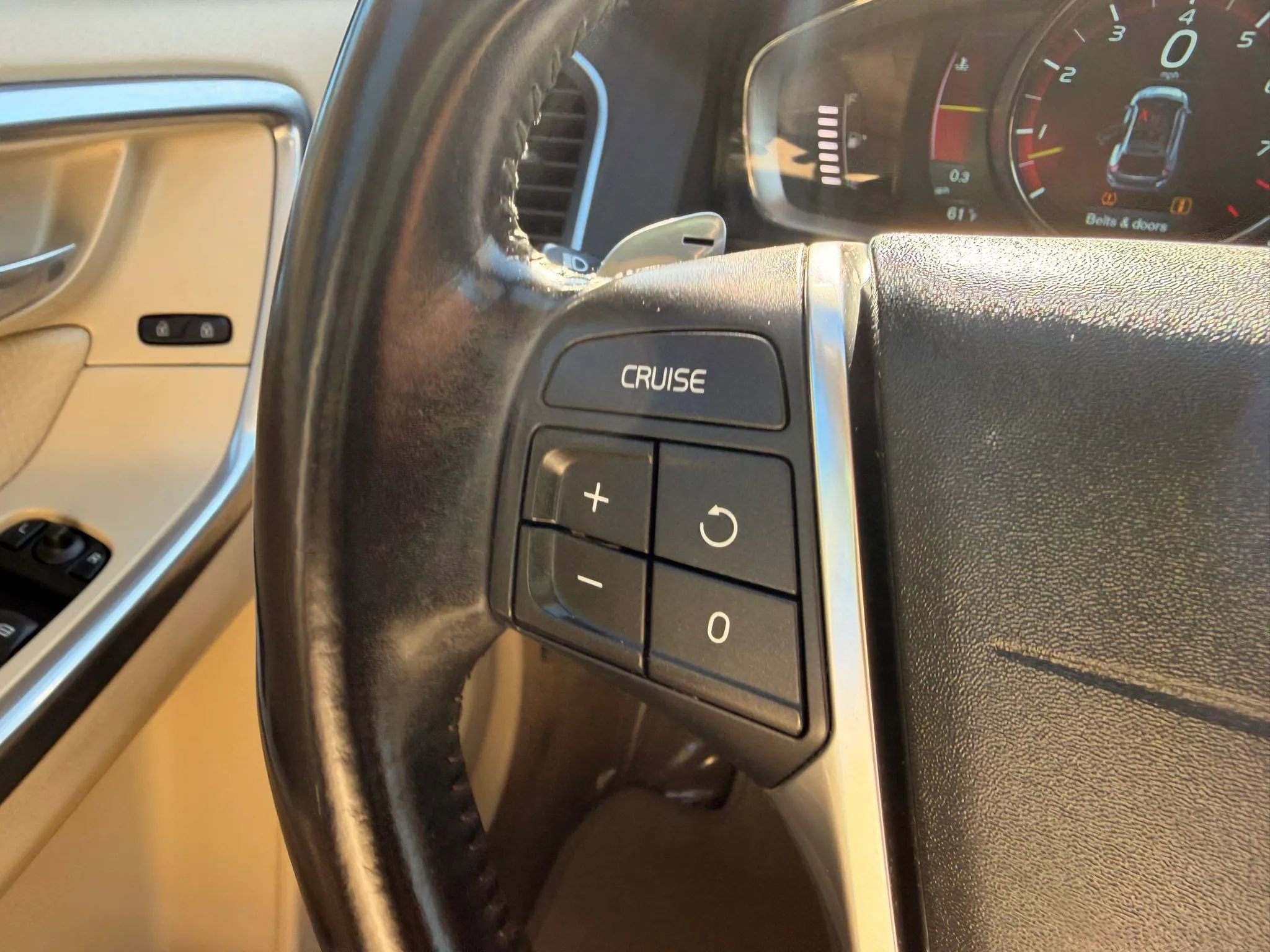 Used 2014 Volvo XC60 T6 AWD/4WD image 17