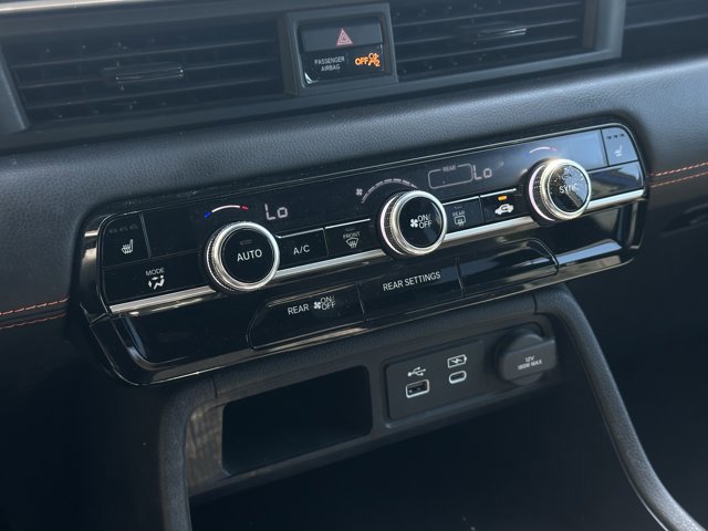 Used 2024 Honda Pilot Sport image 15