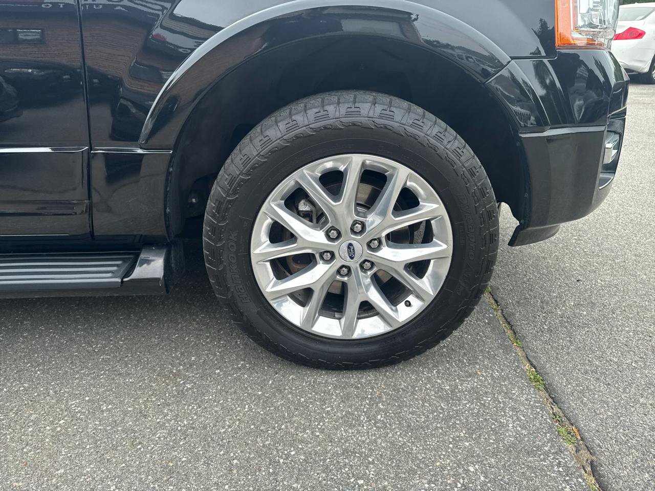 Used 2017 Ford Expedition Limited AWD/4WD image 20
