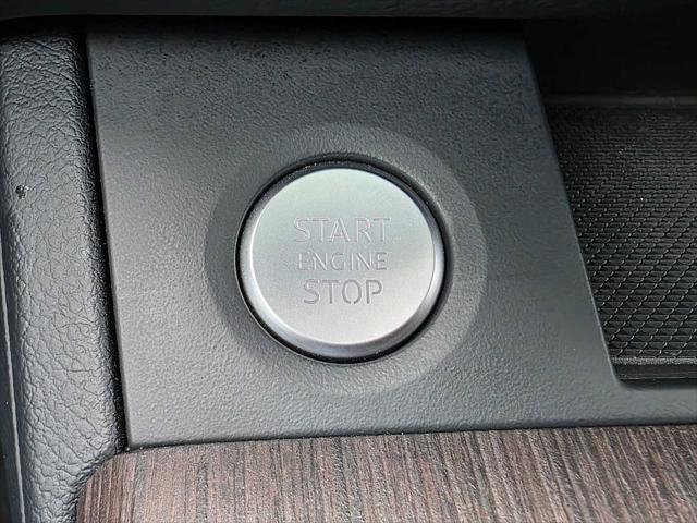 Used 2025 Audi Q5 2.0T Premium AWD/4WD image 36