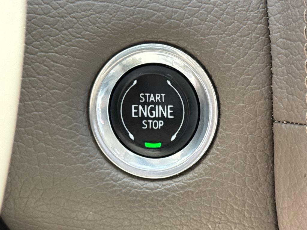 Certified 2023 GMC Yukon XL Denali AWD/4WD image 30