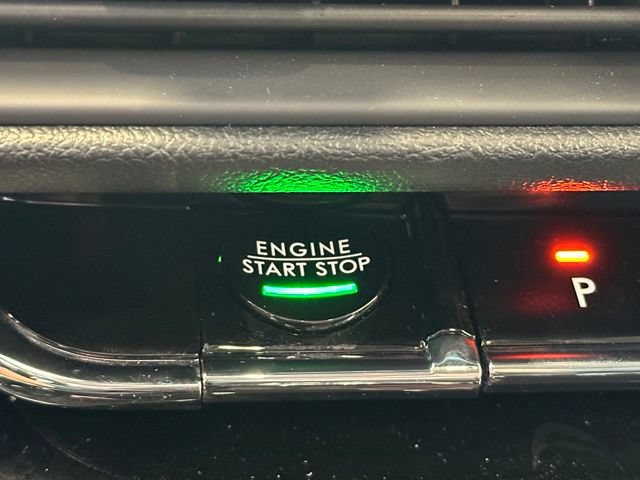 Certified 2025 Lincoln Corsair Reserve AWD/4WD image 10