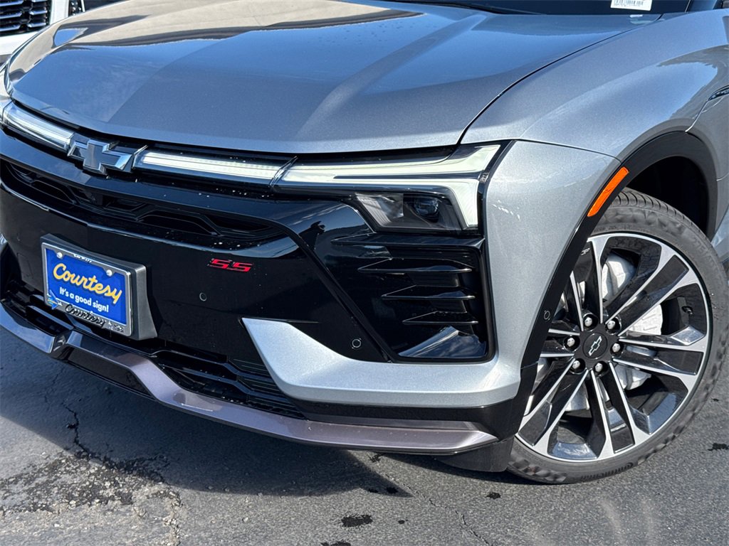 New 2026 Chevrolet Blazer EV SS w/ Performance Package image 3