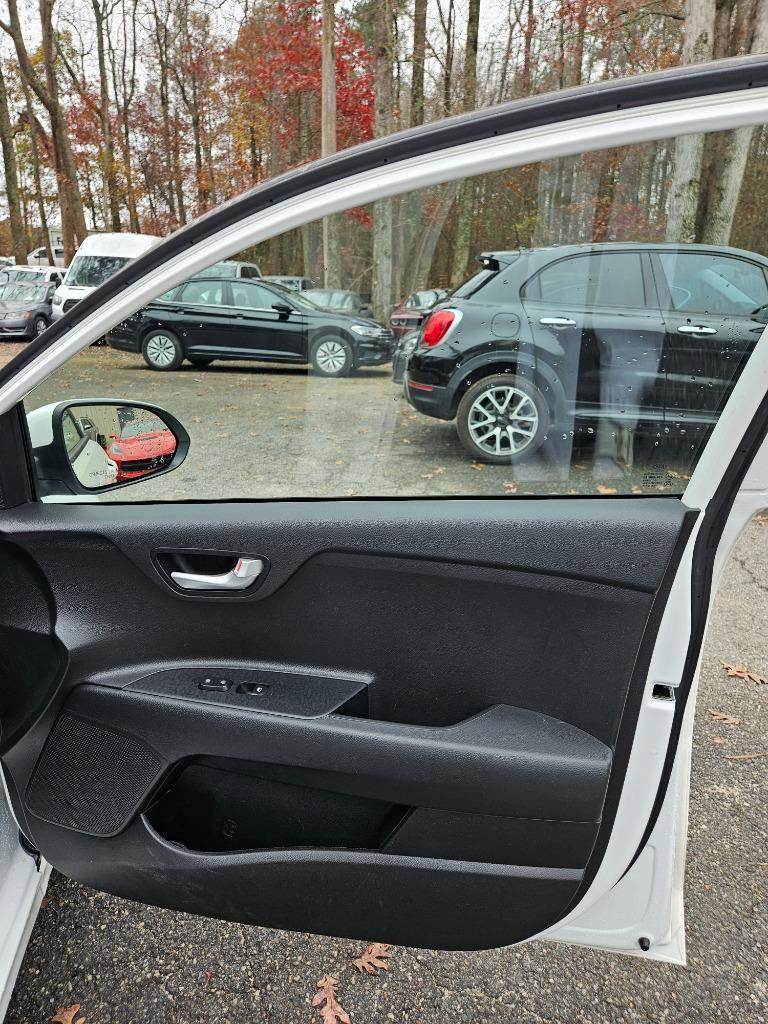 Used 2021 Kia Rio LX image 41
