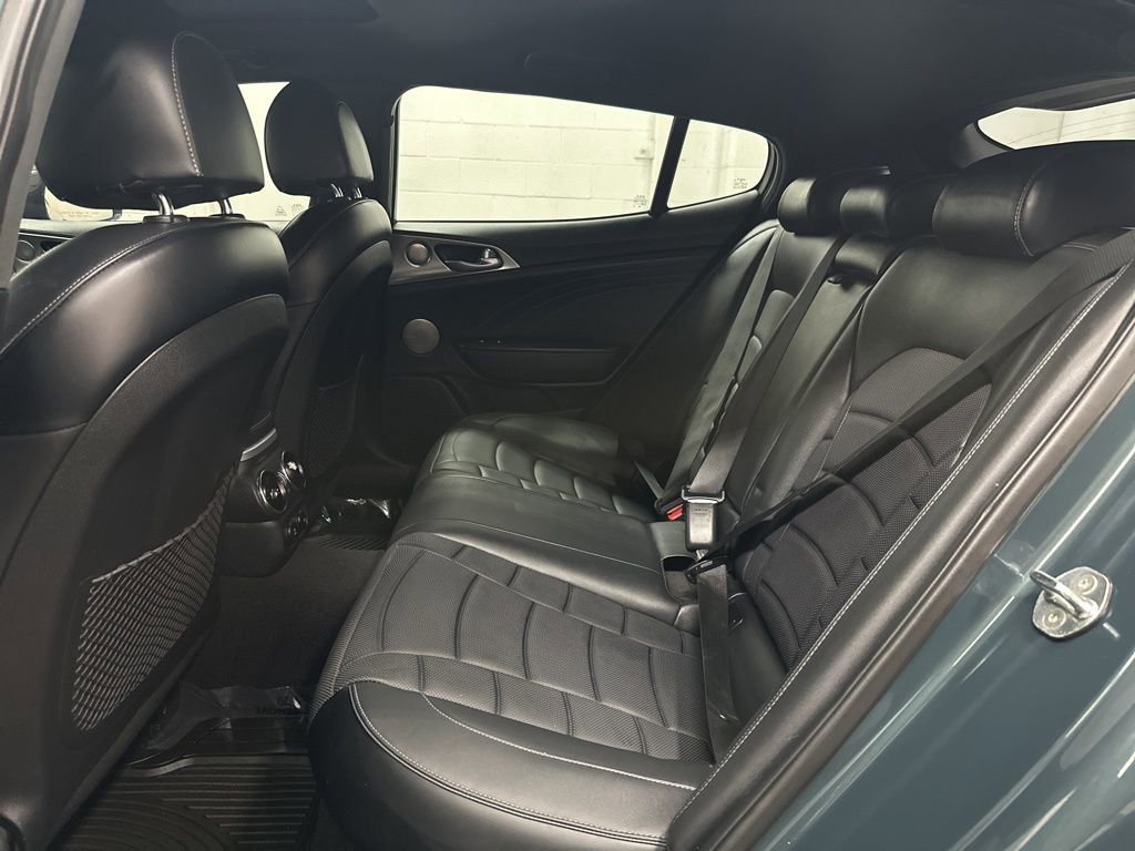 Used 2022 Kia Stinger GT2 RWD image 23