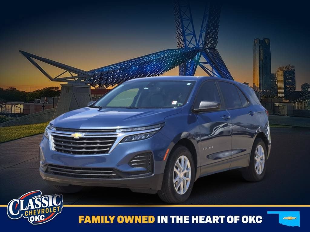Used 2024 Chevrolet Equinox LS w/ LS Convenience Package FWD image 3