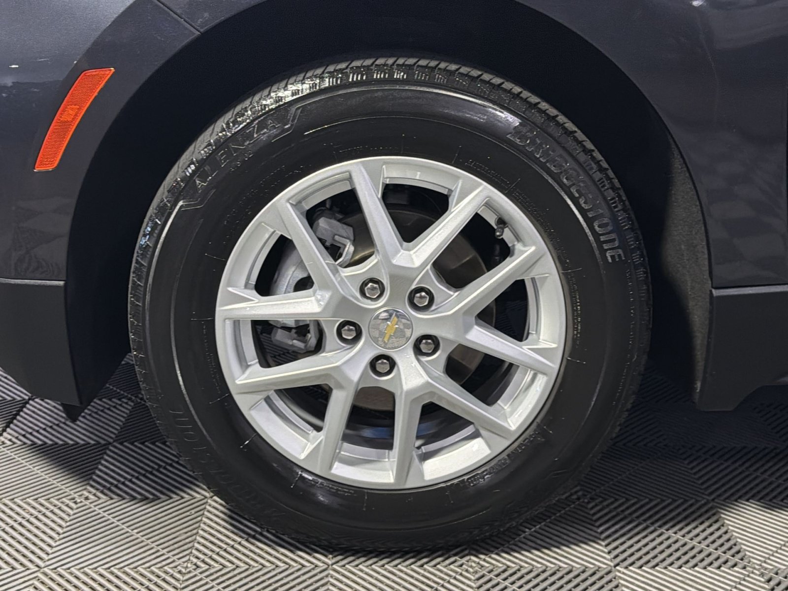 Used 2022 Chevrolet Equinox LT AWD/4WD image 17