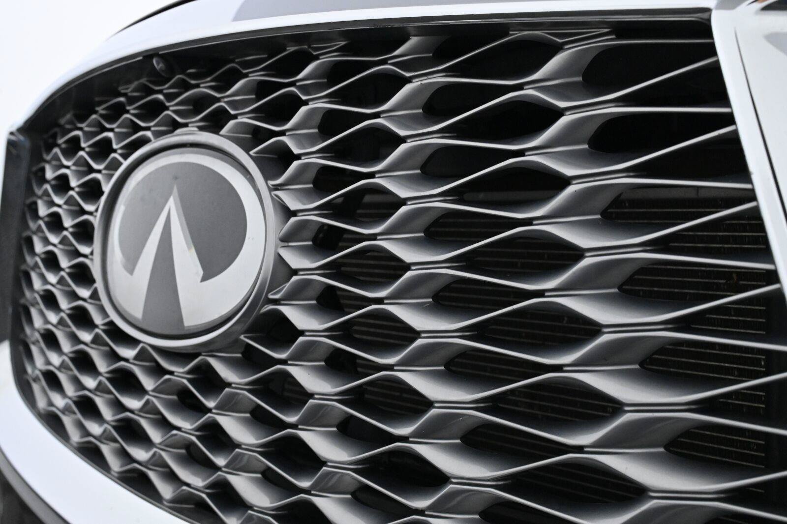Used 2023 INFINITI QX55 Essential AWD/4WD image 13