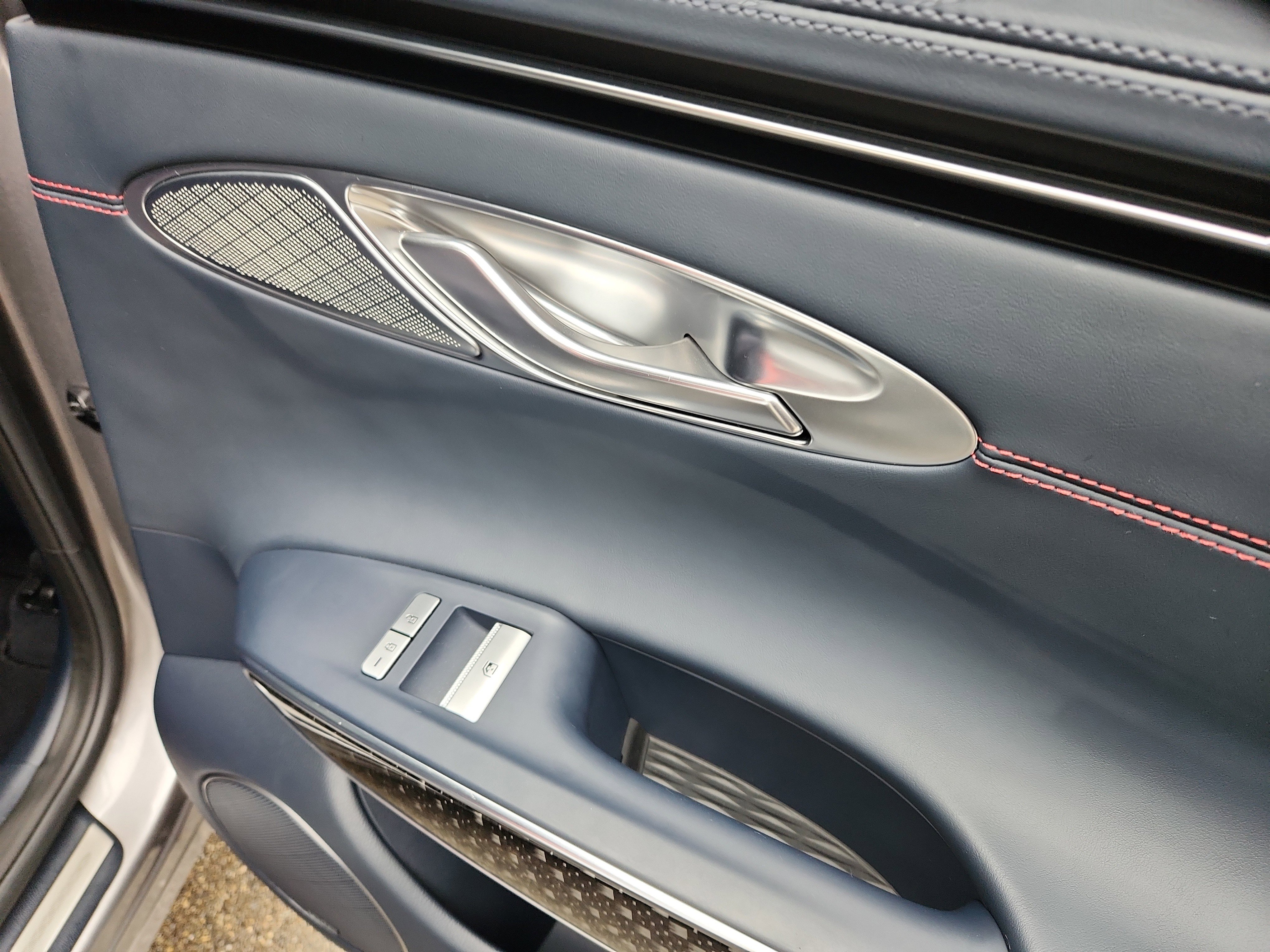 Used 2022 Genesis GV70 3.5T Sport w/ Sport Prestige Package image 50