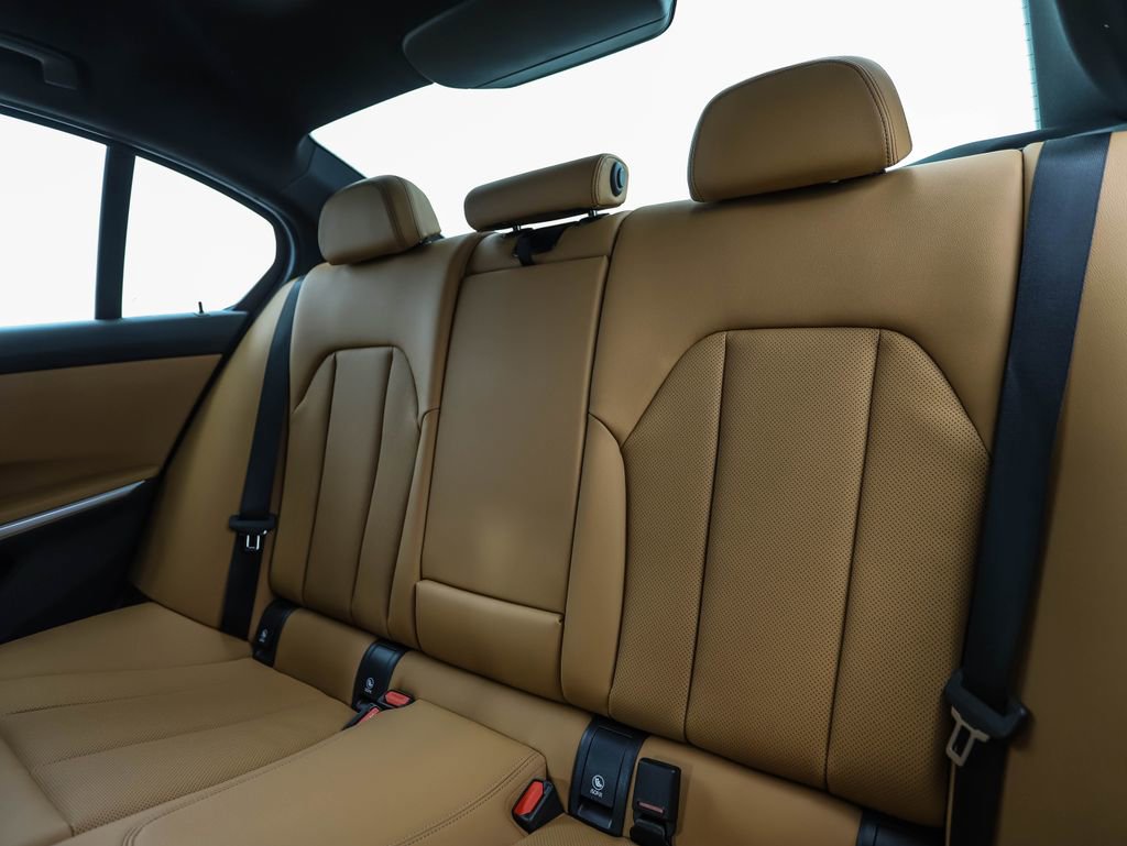 New 2026 BMW 330i xDrive Sedan w/ Convenience Package image 23