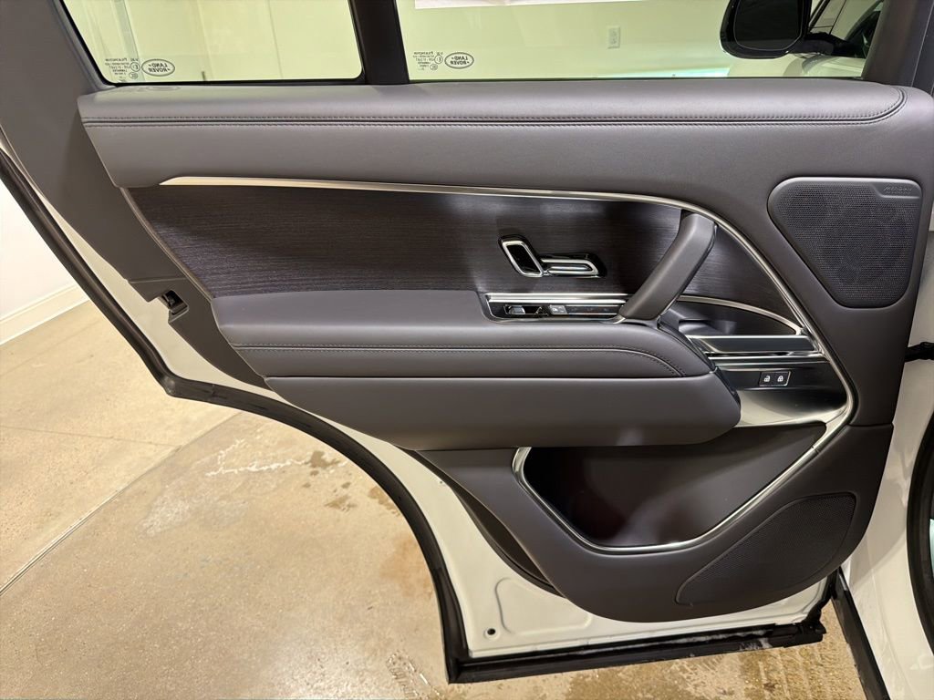 New 2026 Land Rover Range Rover SE image 20