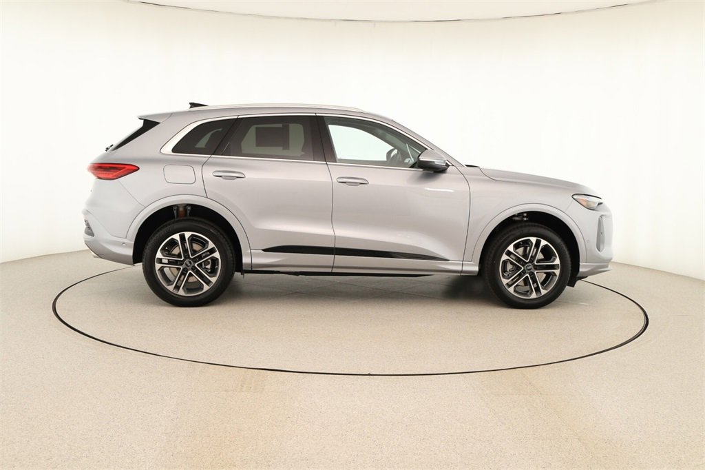 New 2025 Audi Q5 Premium Plus image 8