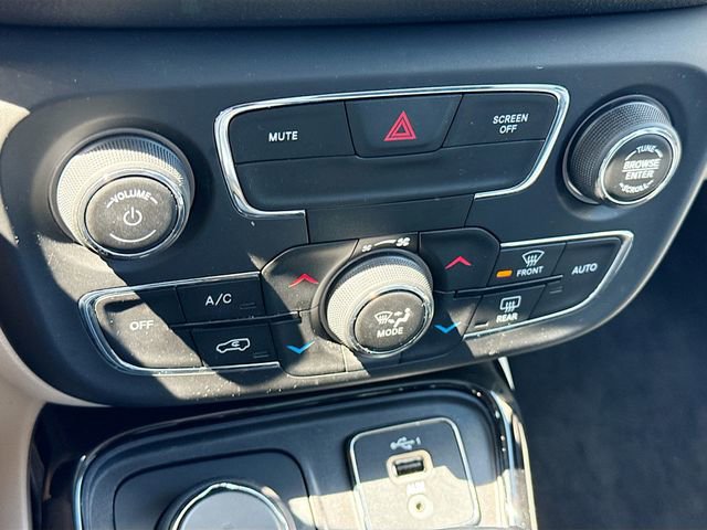 Used 2020 Jeep Compass Limited image 17