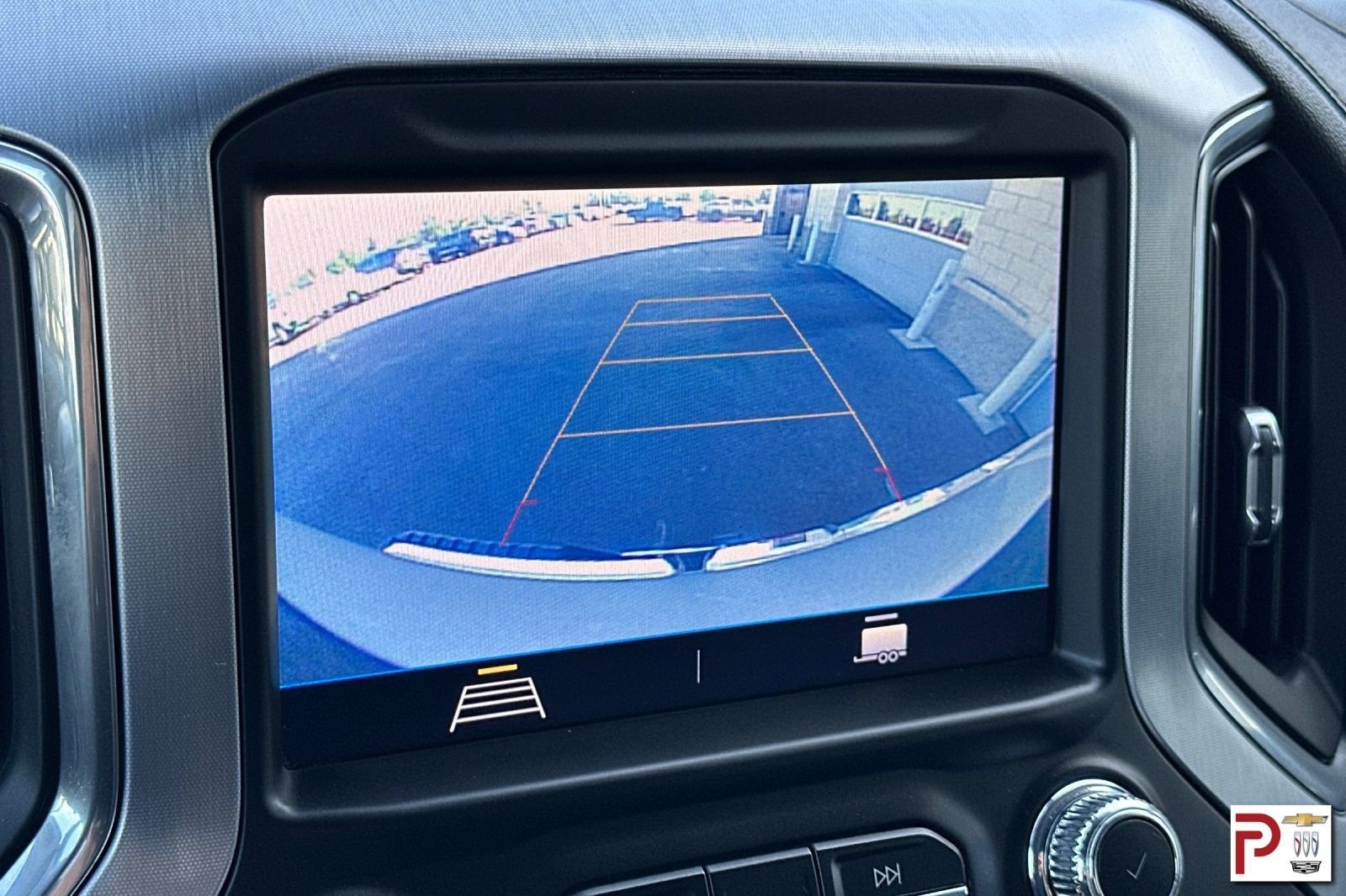 Used 2022 GMC Sierra 2500 SLE w/ Fleet Comfort Package image 22