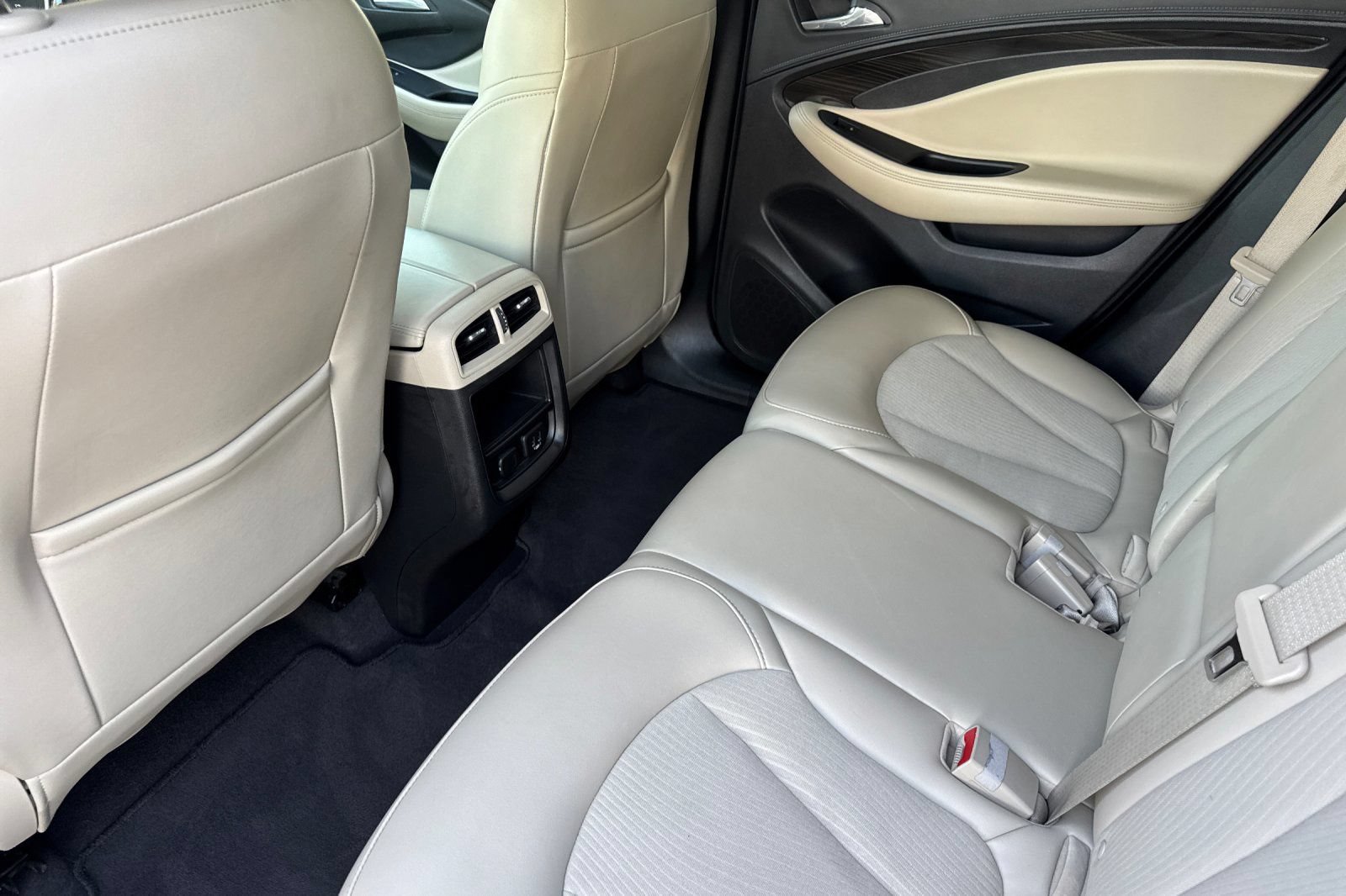 Certified 2019 Buick Envision Preferred w/ LPO, Cargo Package FWD image 13