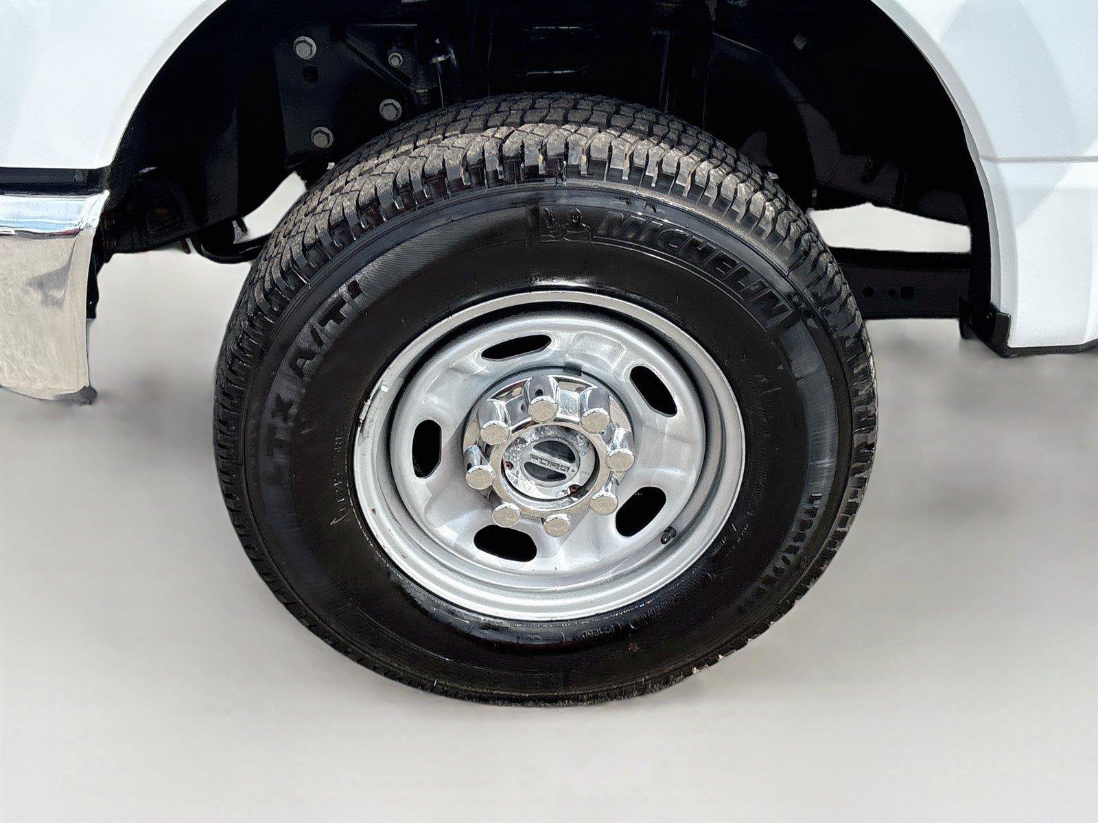 Used 2023 Ford F250 XL w/ FX4 Off-Road Package AWD/4WD image 28