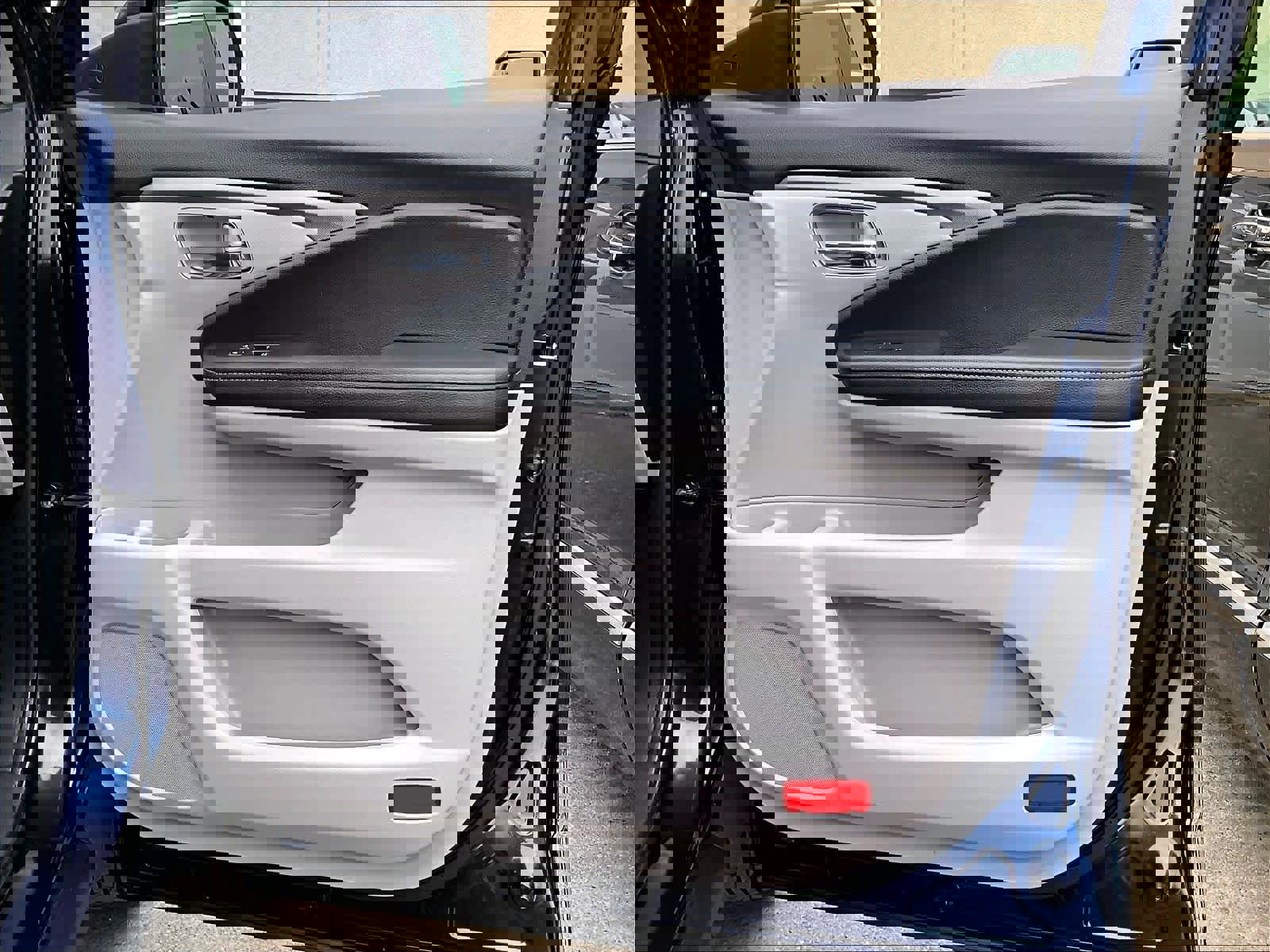 Used 2023 Honda Ridgeline RTL image 12