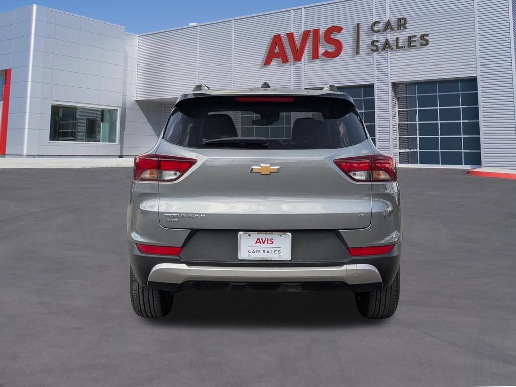 Used 2025 Chevrolet TrailBlazer LT AWD/4WD image 5