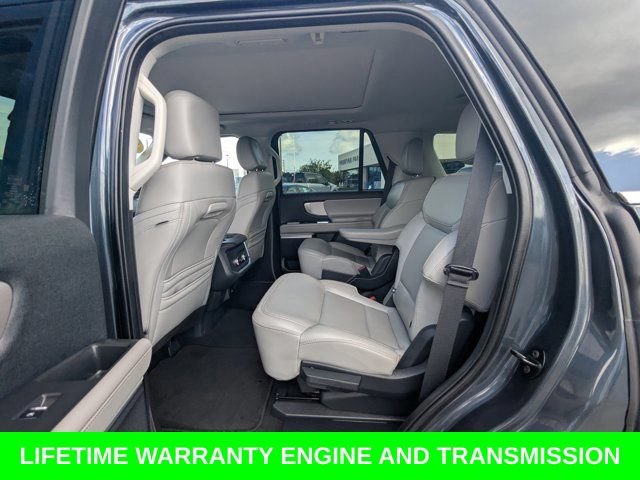 Used 2025 Ford Expedition Active AWD/4WD image 15