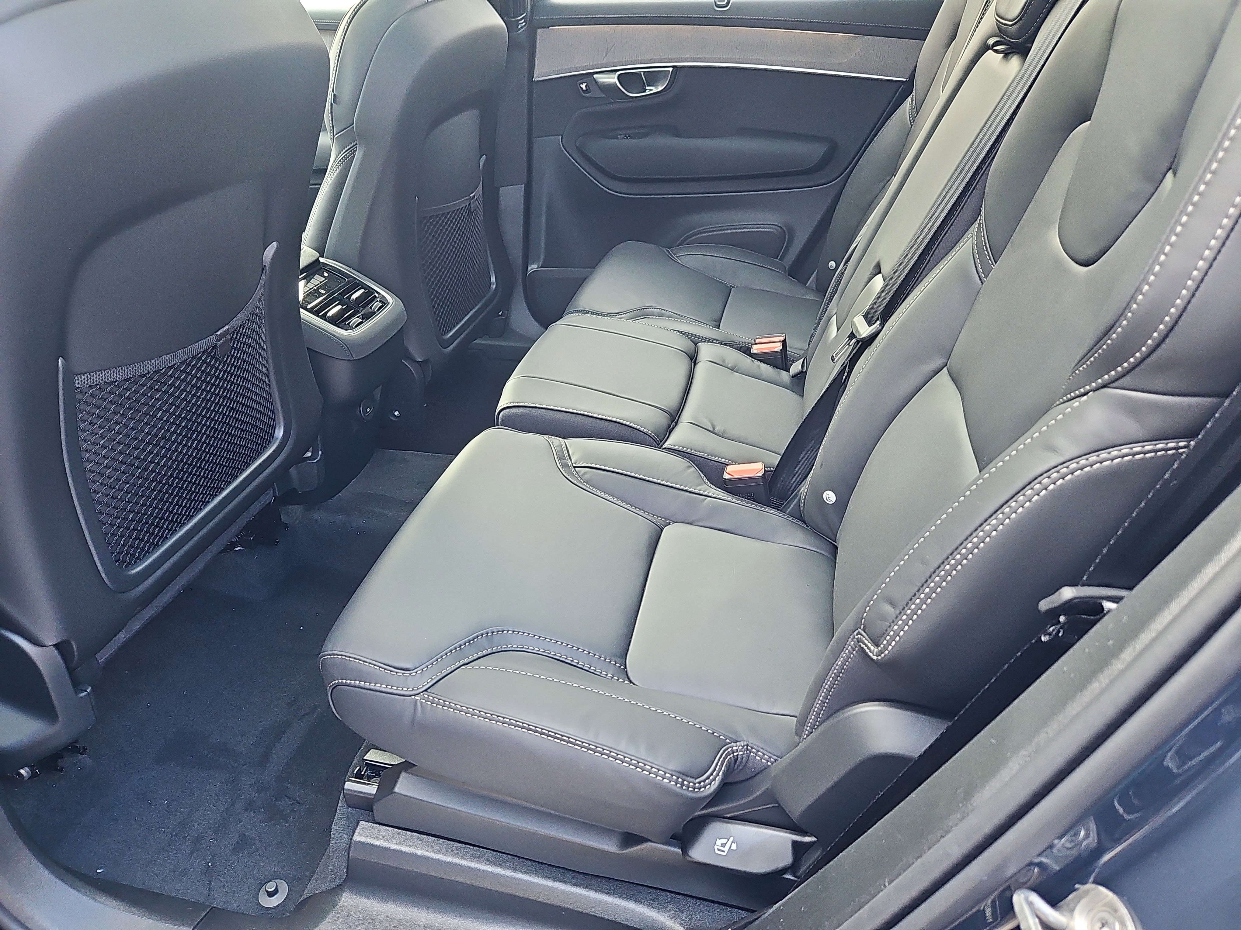 New 2026 Volvo XC90 B6 Ultra w/ Protection Package Premier image 22