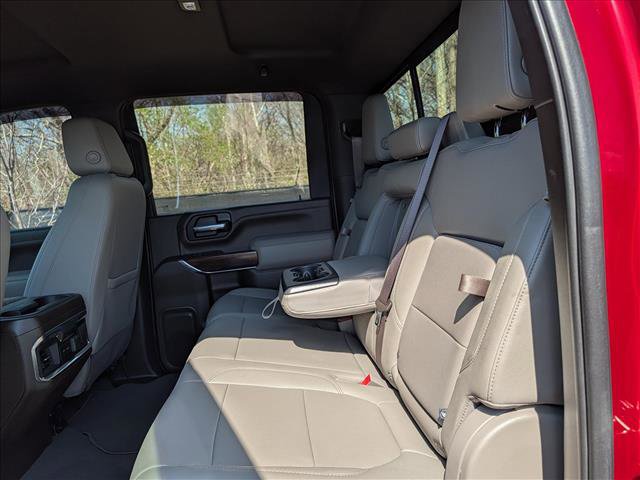 Used 2023 GMC Sierra 2500 SLT w/ SLT Preferred Package image 32