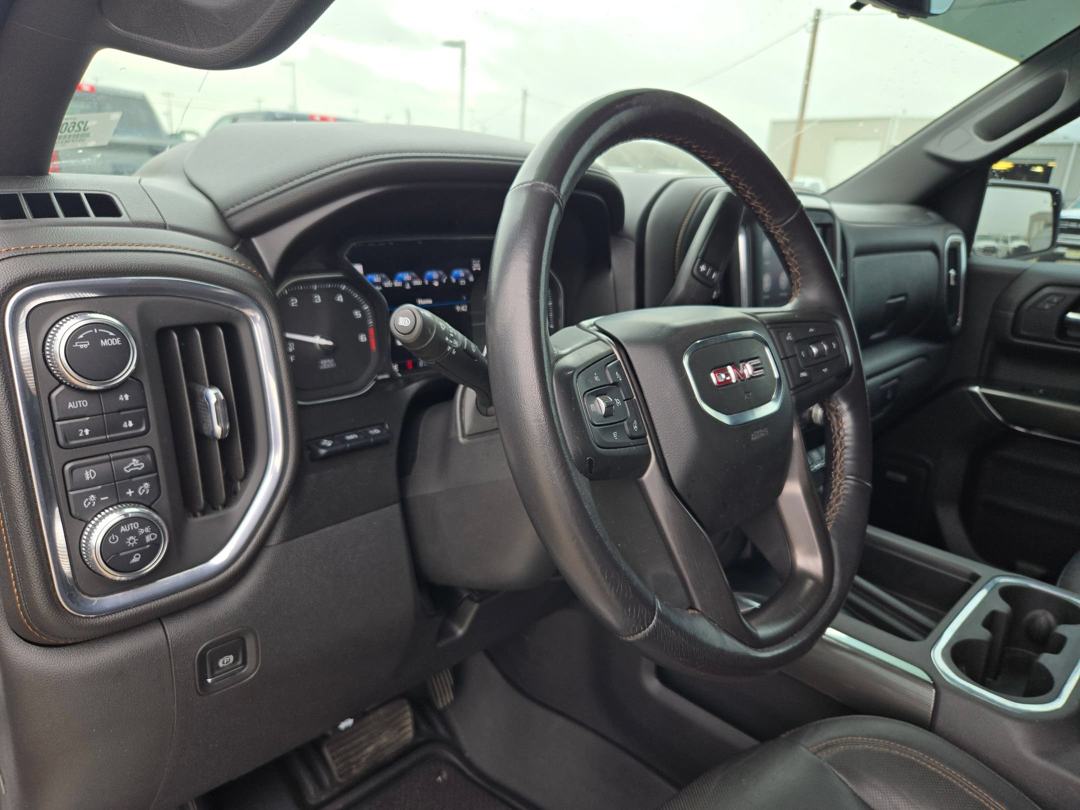 Used 2021 GMC Sierra 1500 AT4 w/ AT4 Value Package AWD/4WD image 10