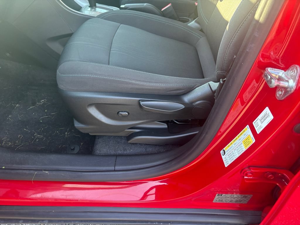 Used 2016 Chevrolet Trax LT w/ LPO, Cargo Package FWD image 13