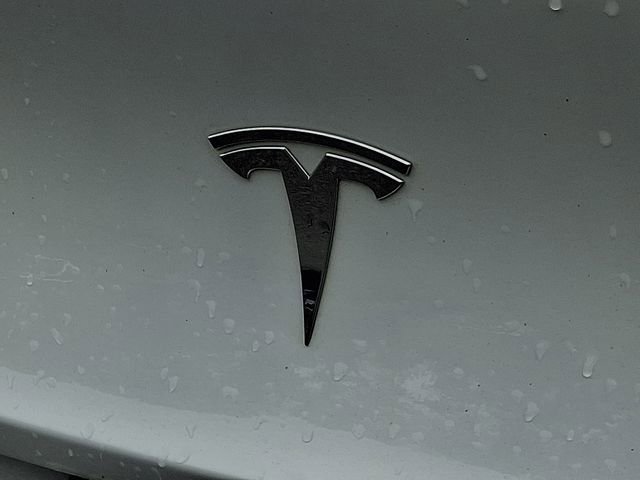 Used 2020 Tesla Model Y Long Range image 34