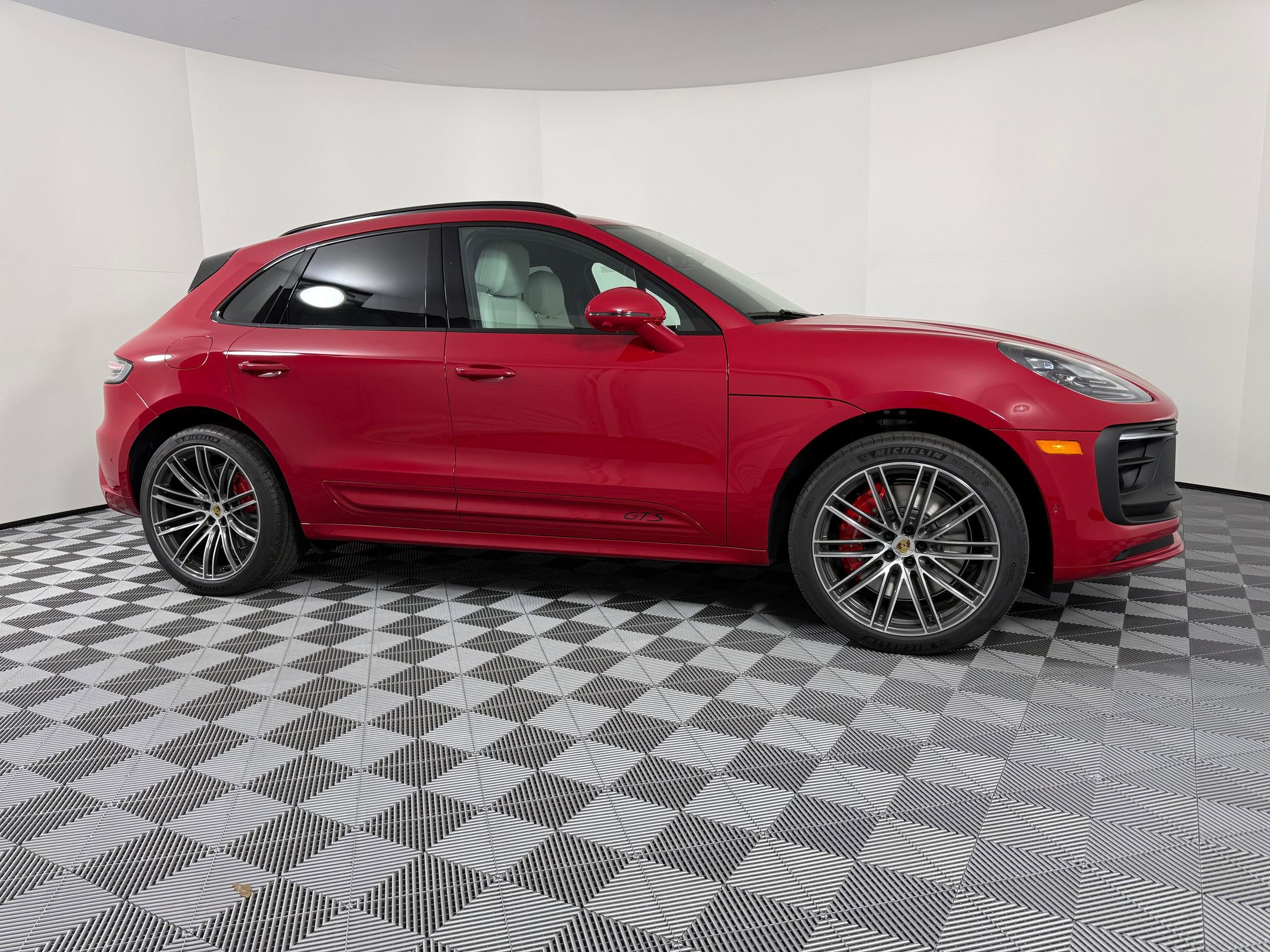 New 2026 Porsche Macan GTS AWD/4WD image 8