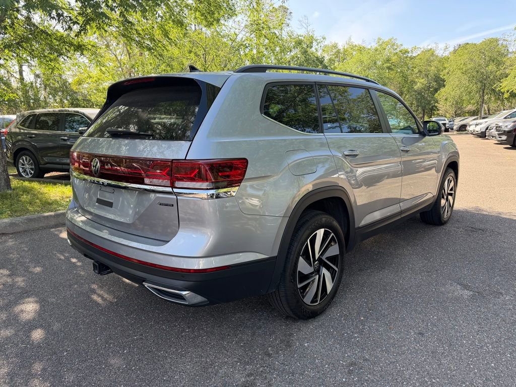 Used 2025 Volkswagen Atlas SE AWD/4WD image 6