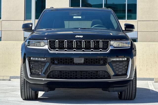 New 2026 Jeep Grand Cherokee Summit AWD/4WD image 6