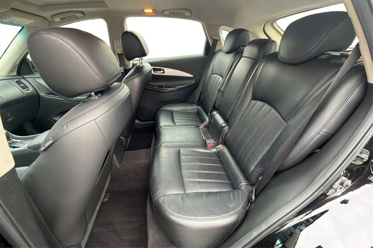 Used 2017 INFINITI QX50 AWD image 10