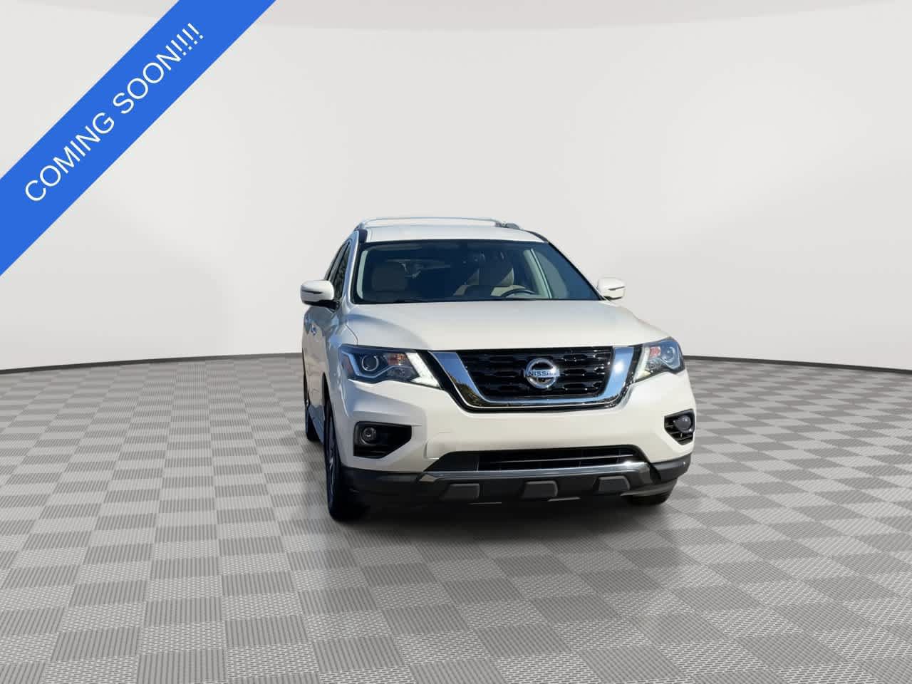 Used 2017 Nissan Pathfinder SL w/ SL Tech Package AWD/4WD image 3