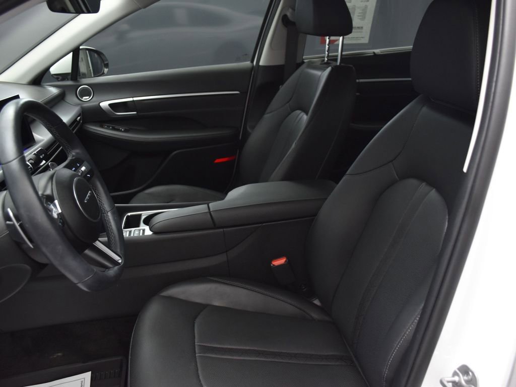 Used 2025 Hyundai Sonata Limited image 15