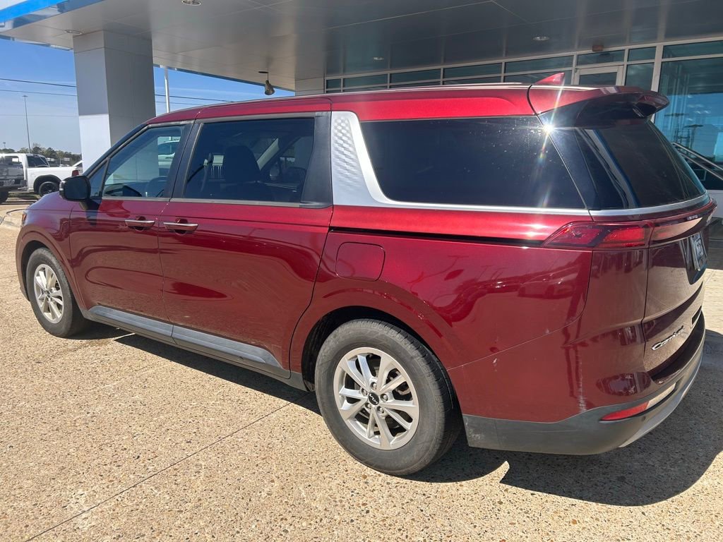 Used 2022 Kia Carnival LX image 8