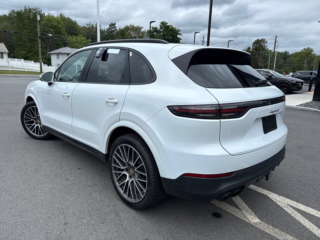 Used 2023 Porsche Cayenne S AWD/4WD video 3