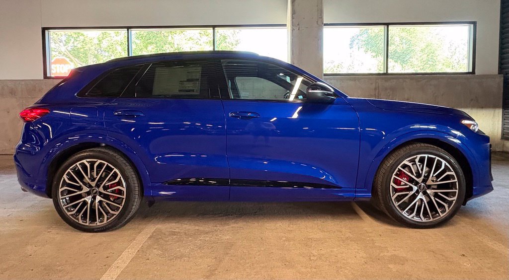 New 2026 Audi SQ5 Premium Plus AWD/4WD image 9