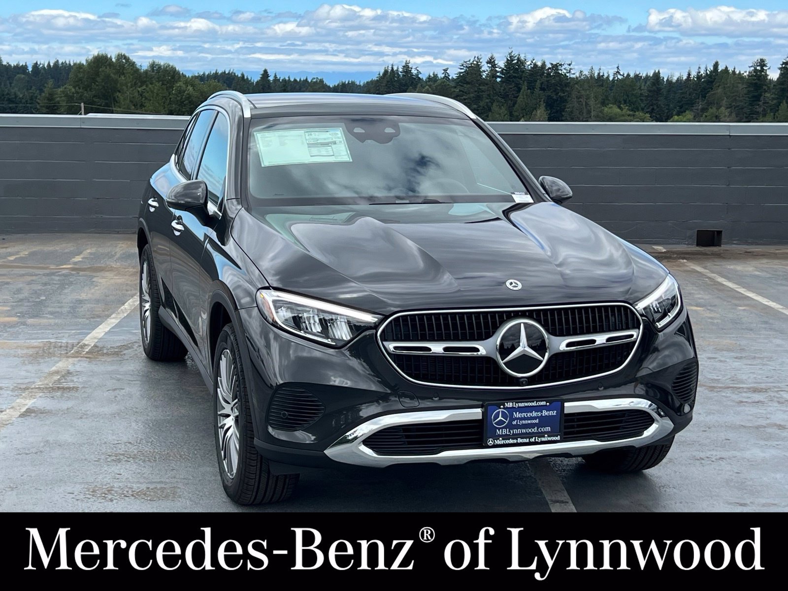 New 2026 Mercedes-Benz GLC 300 4MATIC image 4